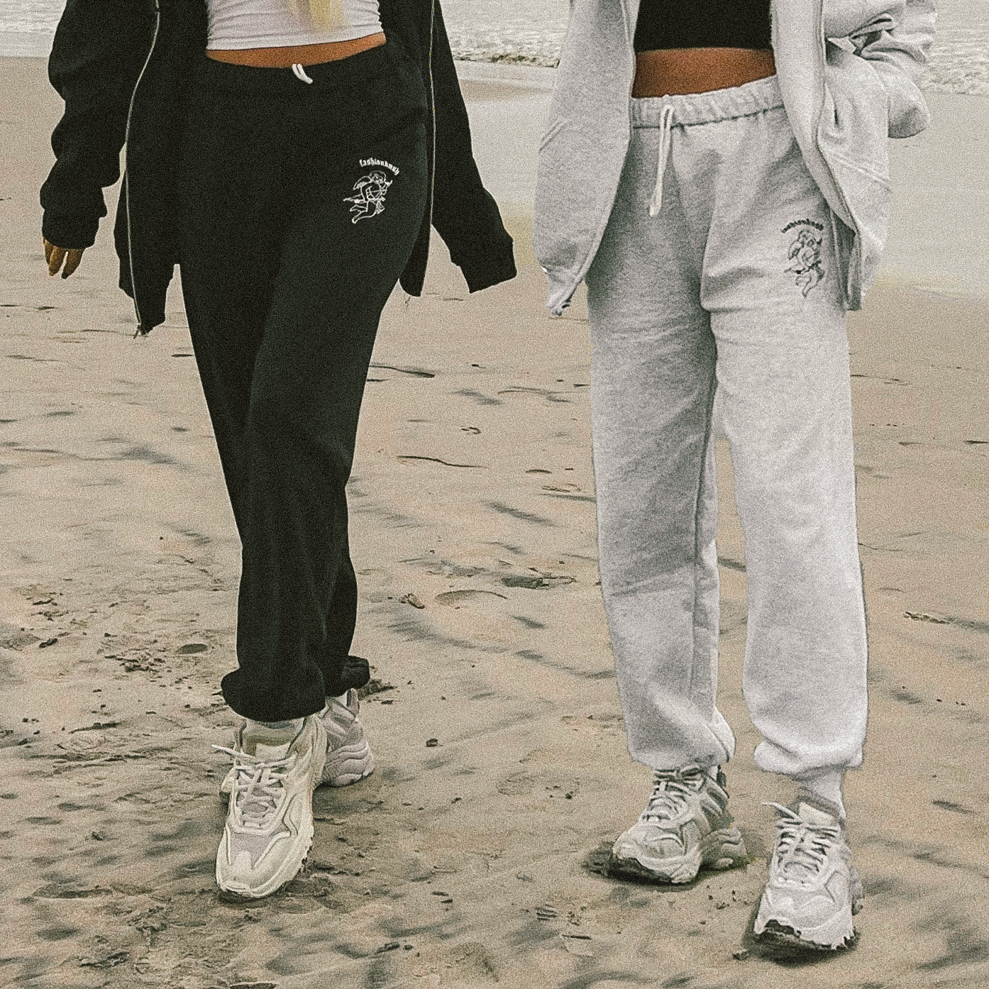 Cute outfits with gray top sweatpants